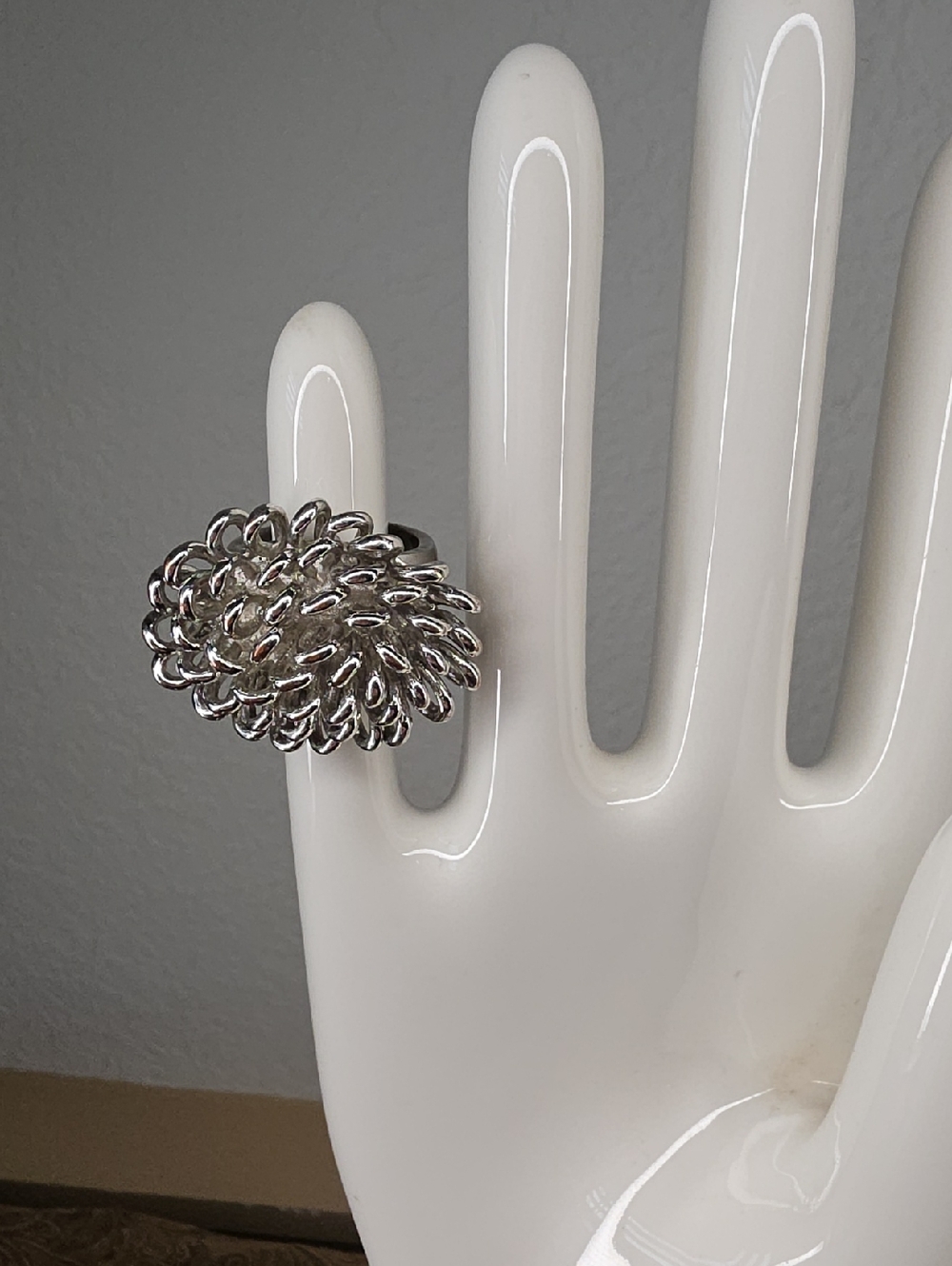 Vintage Silver Sculptural Looped Knot Design Floral Petal Cluster Statement Ring